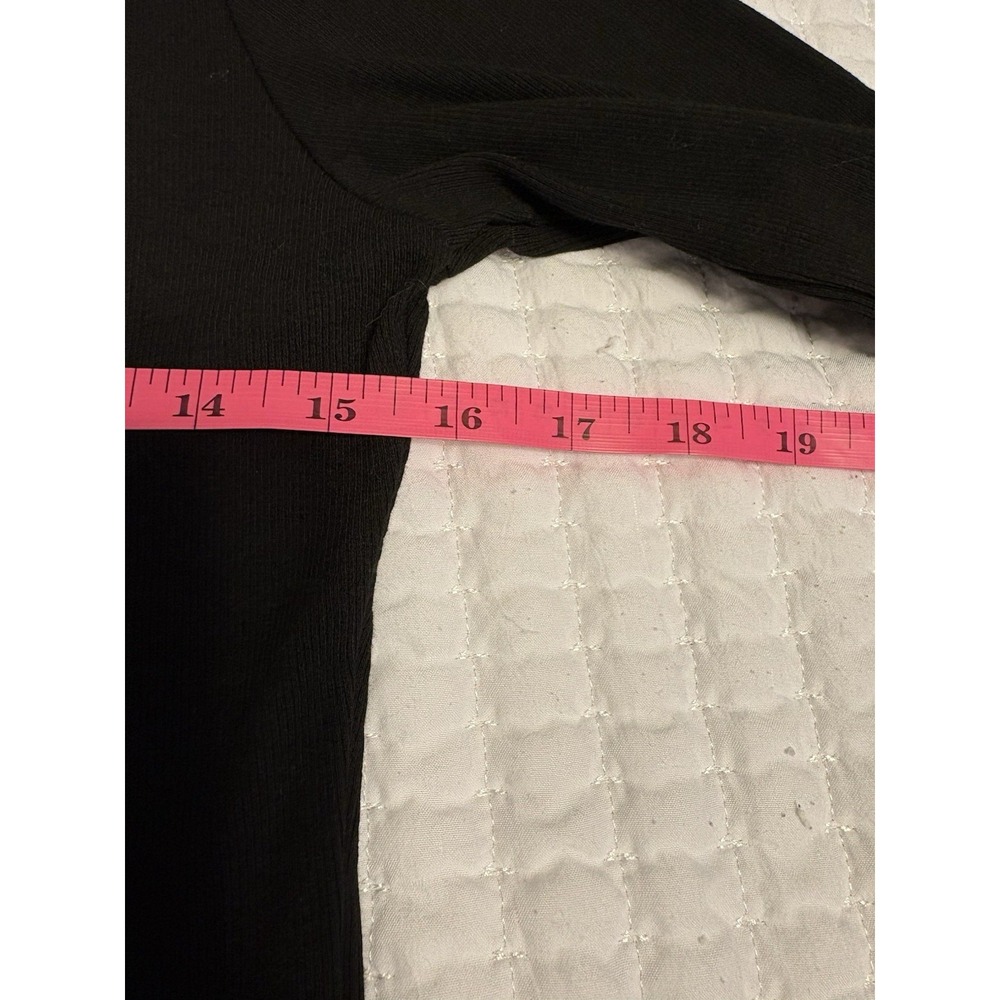 Muy Muy Fancy Collection, Black Ribbed Knit Black Top With Center Seam, L, Crop - Picture 7 of 8